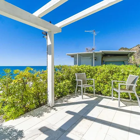 Stunning In With Wifi Apartment